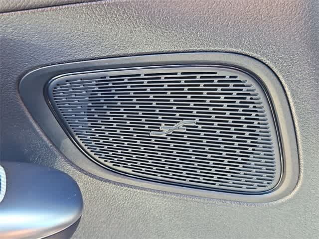 Thumbnail: 2025 Mercedes-Benz GLC - 33