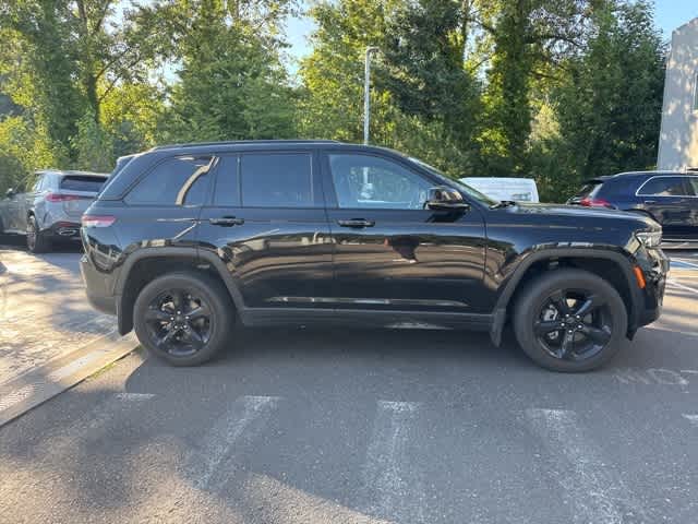 Thumbnail: 2023 Jeep Grand Cherokee - 4