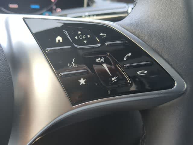 Thumbnail: 2025 Mercedes-Benz GLC - 26