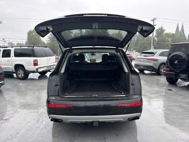 Thumbnail: 2019 Audi Q7 - 9