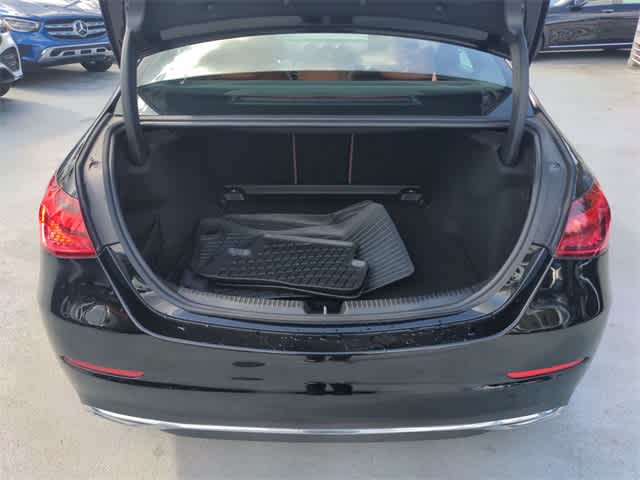 Thumbnail: 2022 Mercedes-Benz C-Class - 40