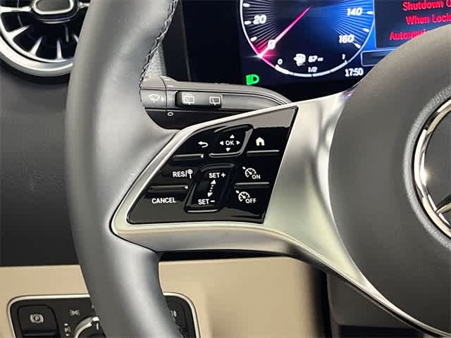 Thumbnail: 2025 Mercedes-Benz GLA - 25