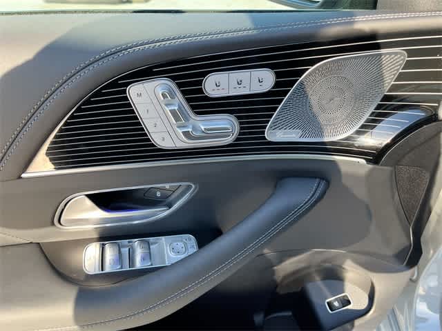 Thumbnail: 2024 Mercedes-Benz GL-Class - 18