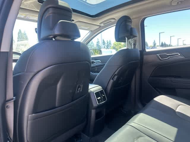 Thumbnail: 2023 Kia Sportage - 10