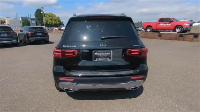 Thumbnail: 2026 Mercedes-Benz GLB - 7