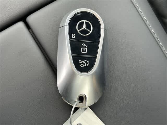 Thumbnail: 2024 Mercedes-Benz S-Class - 37