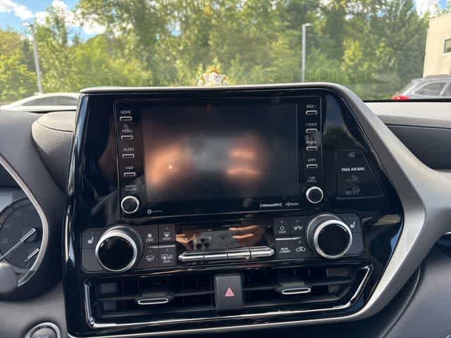 Thumbnail: 2021 Toyota Highlander - 13
