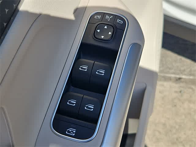 Thumbnail: 2025 Mercedes-Benz GLA - 18