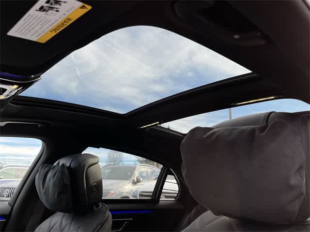 Thumbnail: 2024 Mercedes-Benz S-Class - 20