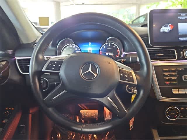 Thumbnail: 2013 Mercedes-Benz M-Class - 25