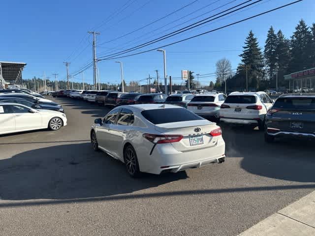 Thumbnail: 2022 Toyota Camry - 7