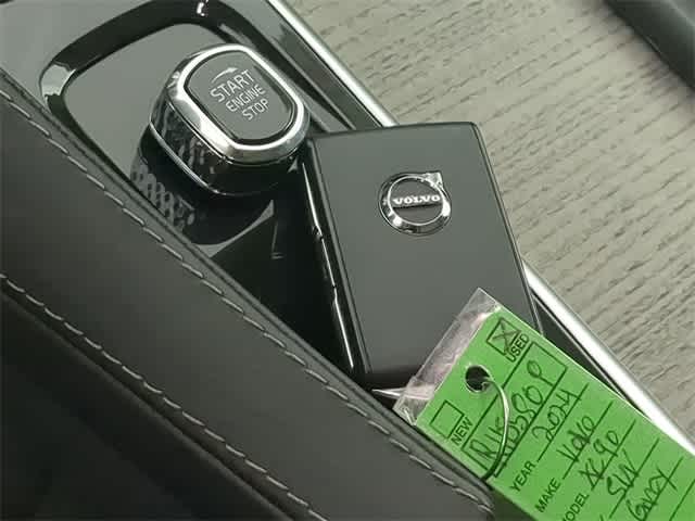 Thumbnail: 2024 Volvo XC90 - 36