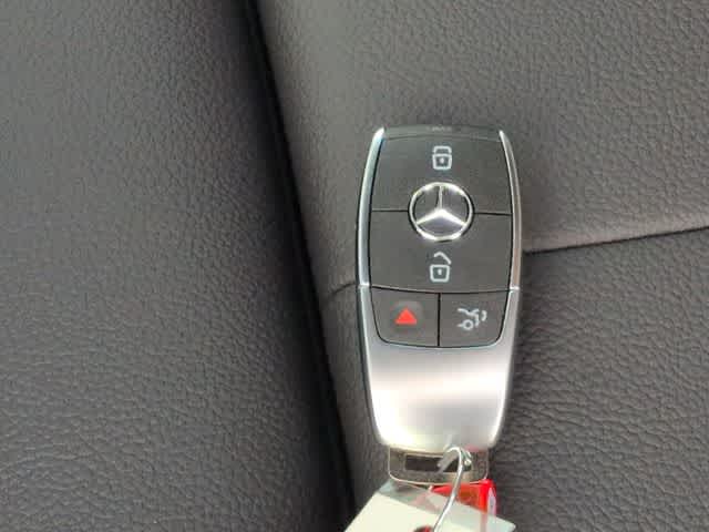 Thumbnail: 2026 Mercedes-Benz GLB - 36