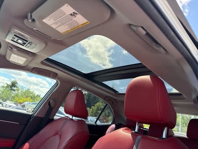 Thumbnail: 2018 Toyota Camry - 14