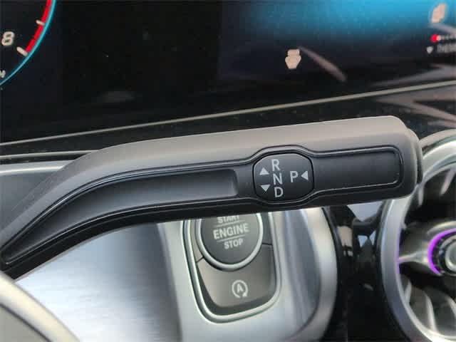 Thumbnail: 2023 Mercedes-Benz GLB - 32