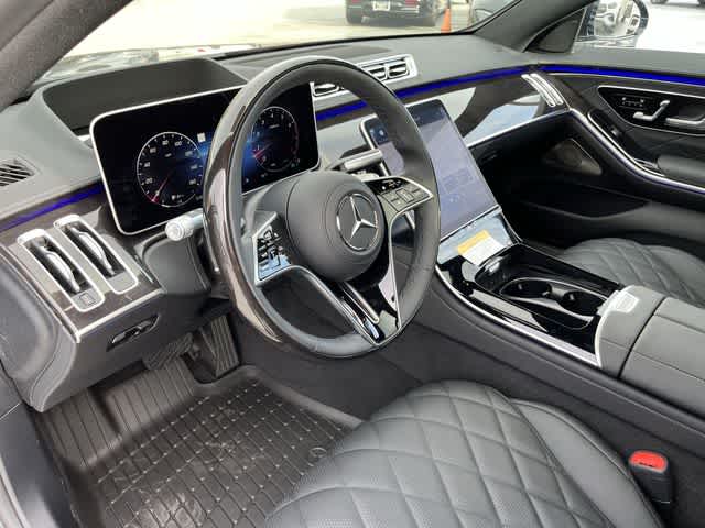 Thumbnail: 2024 Mercedes-Benz S-Class - 10