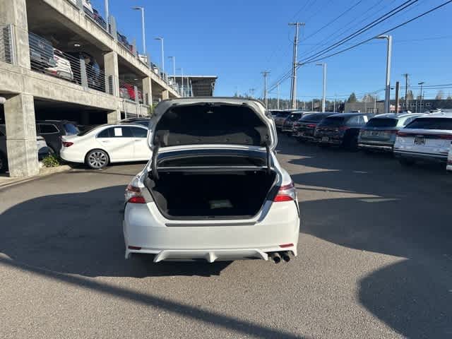 Thumbnail: 2022 Toyota Camry - 9