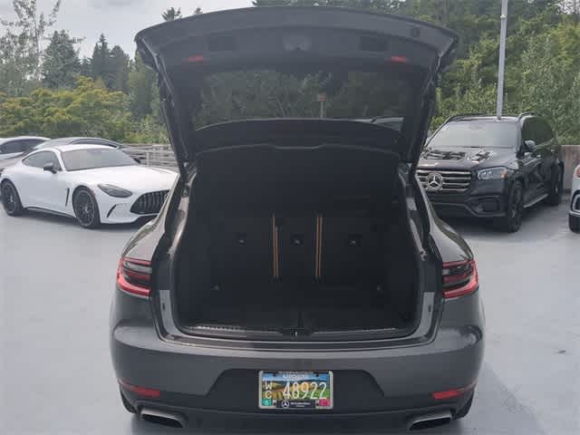 Thumbnail: 2018 Porsche Macan - 36