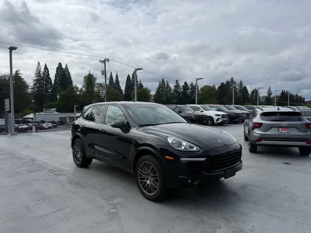 Thumbnail: 2017 Porsche Cayenne - 3