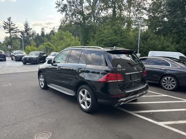 Thumbnail: 2016 Mercedes-Benz GLE - 3