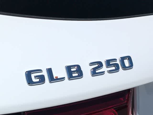 Thumbnail: 2022 Mercedes-Benz GLB - 13