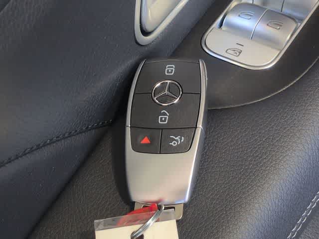Thumbnail: 2026 Mercedes-Benz GLE - 36