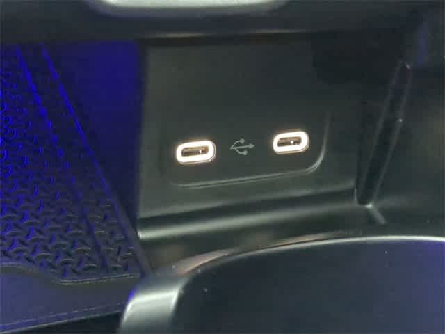 Thumbnail: 2025 Mercedes-Benz C-Class - 31