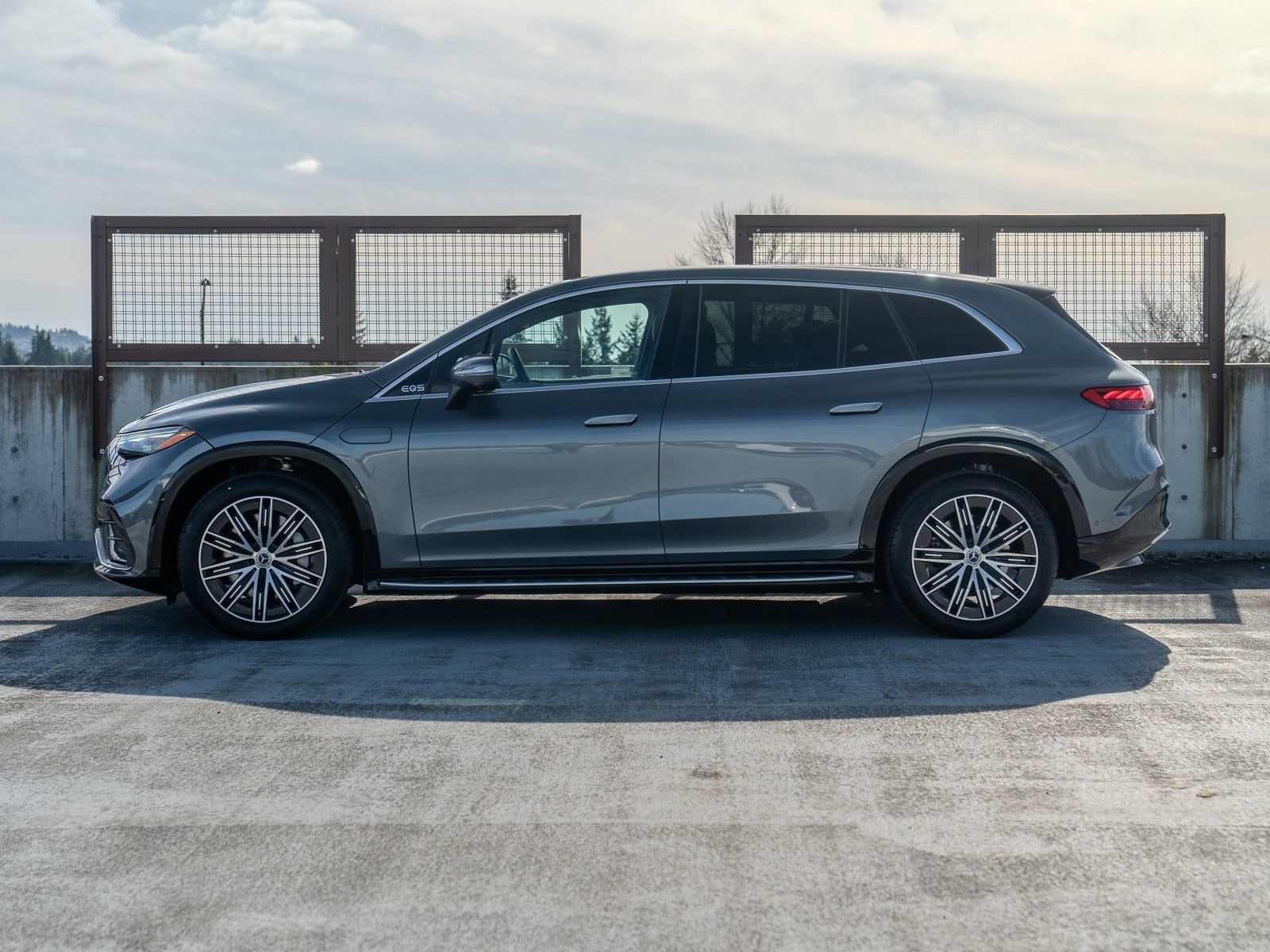 Used 2025 Mercedes-Benz EQS SUV Base with VIN 4JGDM4EB1SA038076 for sale in Bellevue, WA