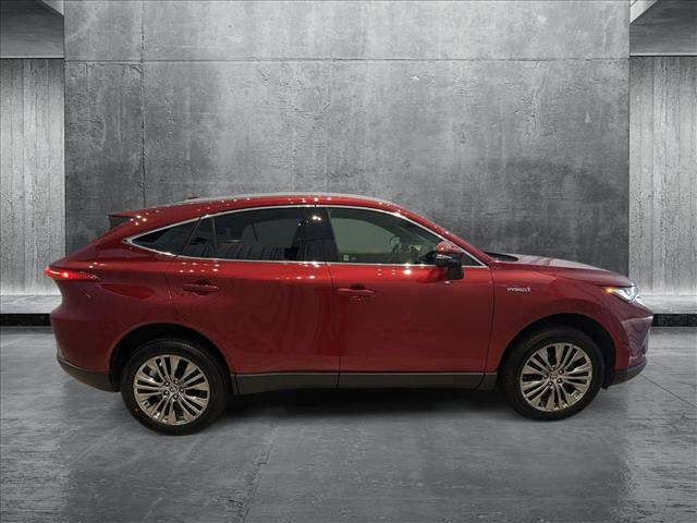 2021 Toyota Venza XLE photo 4