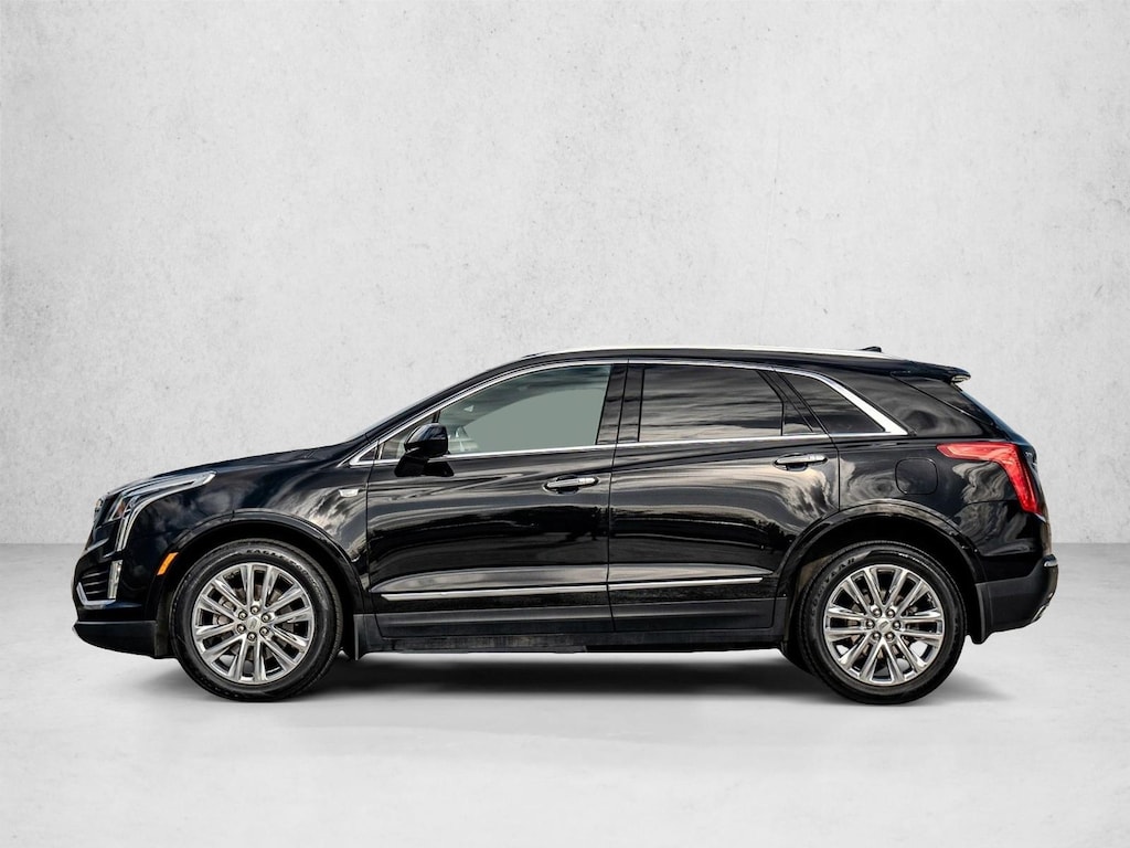 Used 2017 CADILLAC XT5 Platinum SUV