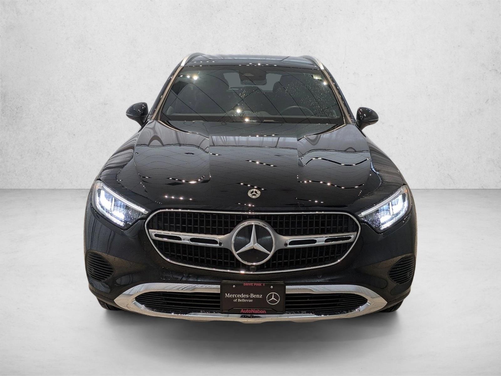 2025 Mercedes Benz GLC 300 4MATIC photo 2