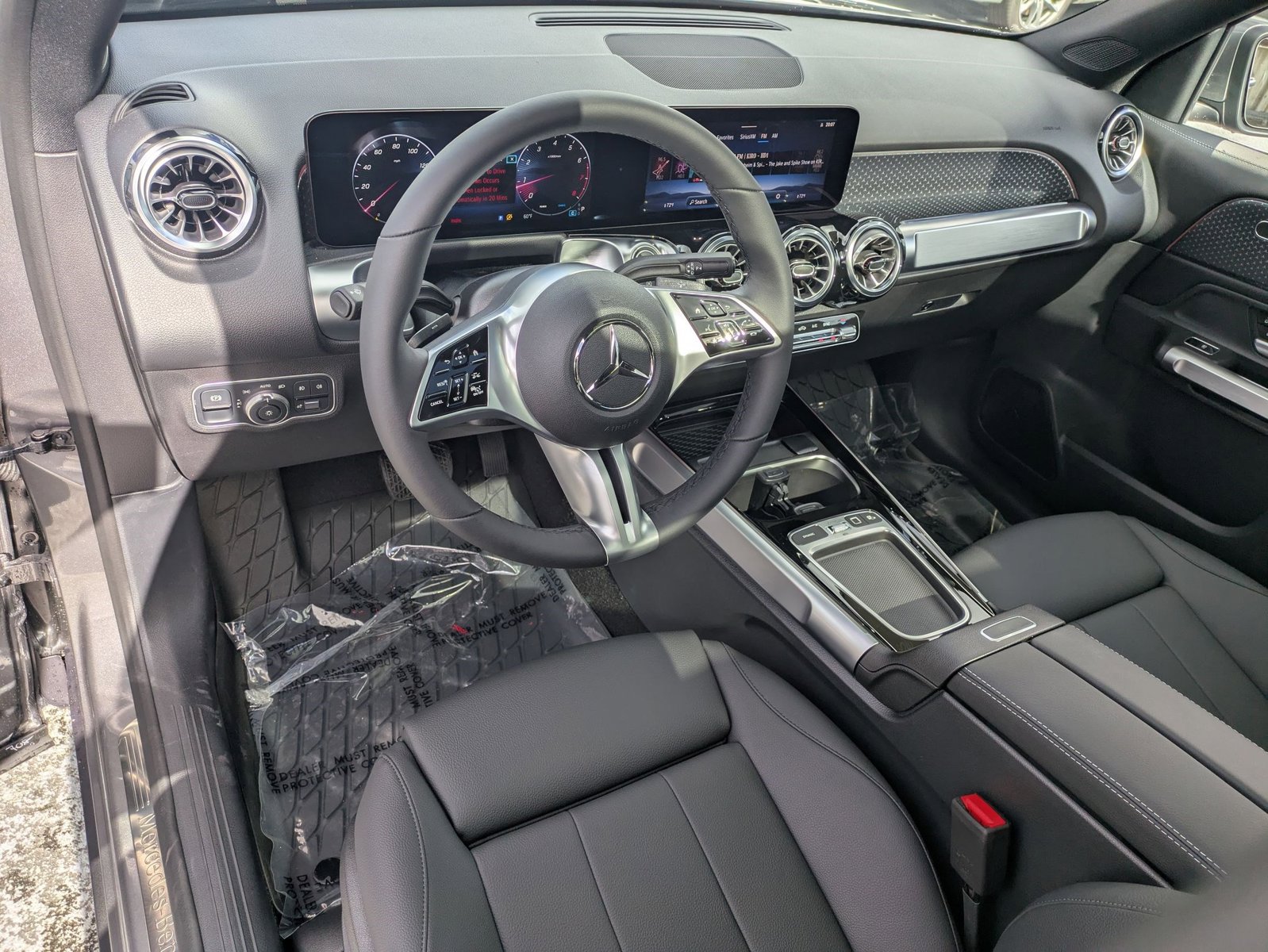 2026 Mercedes-Benz GLB GLB 250 - Photo 10