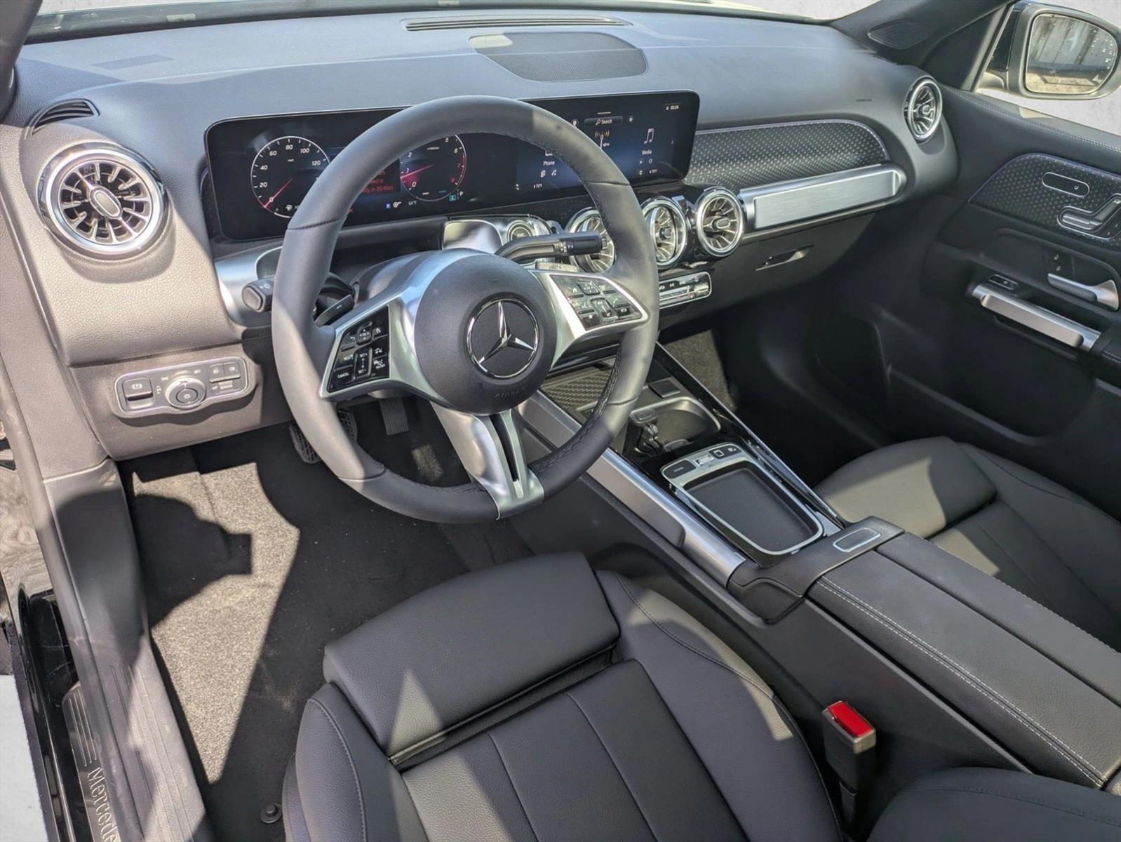 2026 Mercedes-Benz GLB GLB 250 - Photo 10