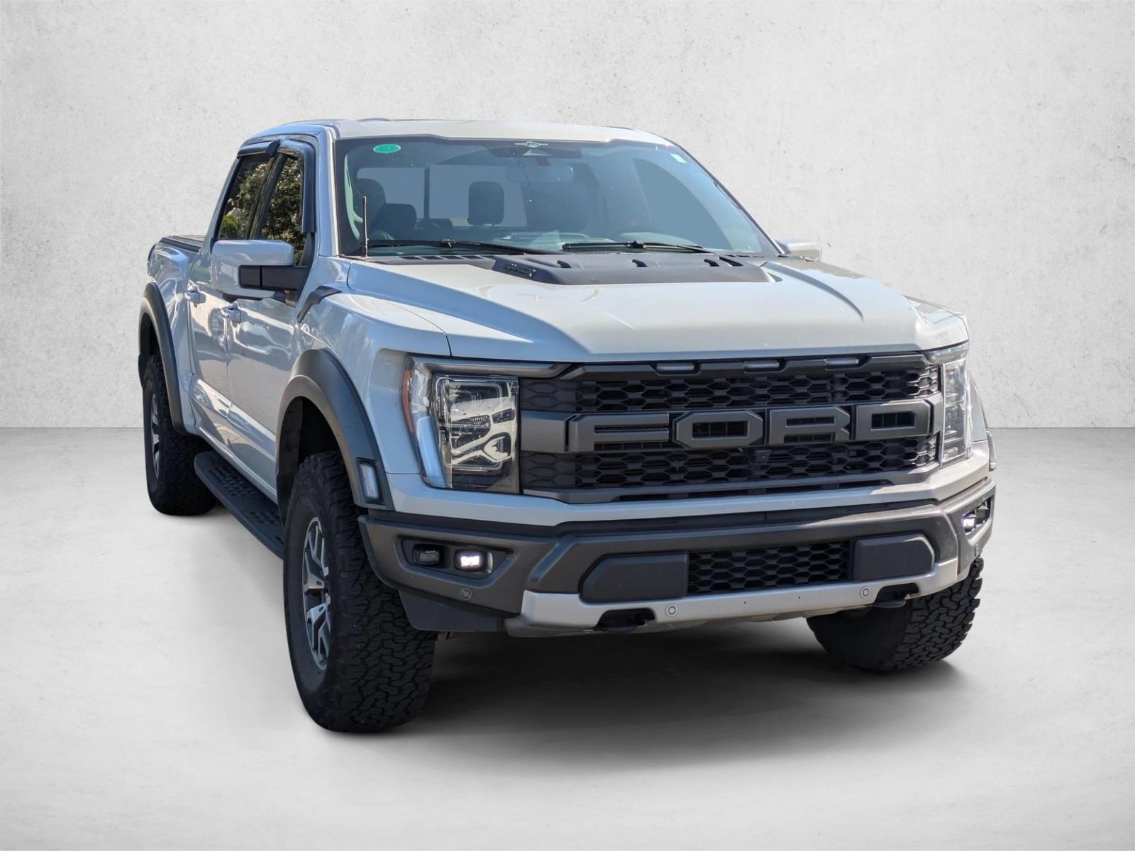 2023 Ford F-150 Raptor photo 3