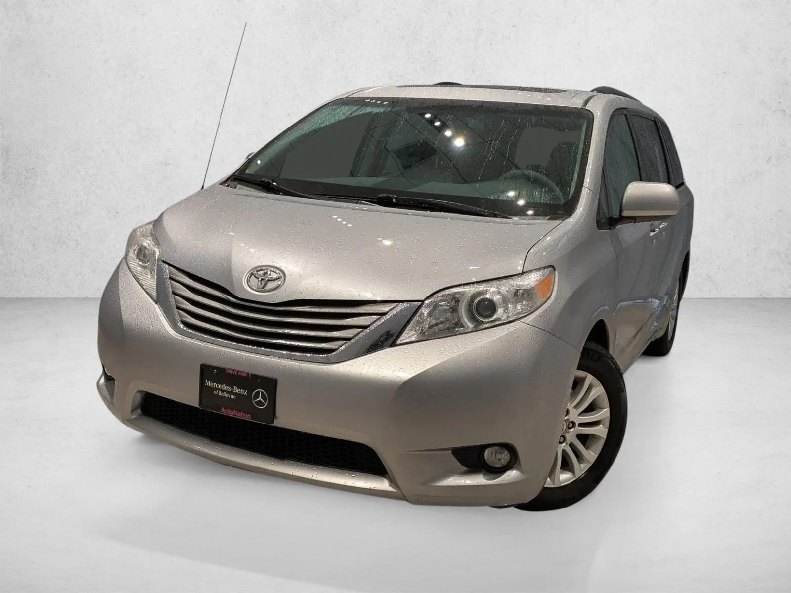 2012 Toyota Sienna XLE