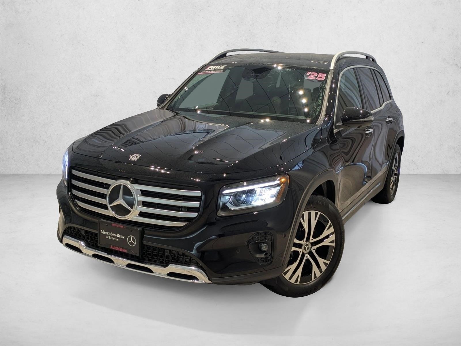 2025 Mercedes-Benz GLB Base's photo