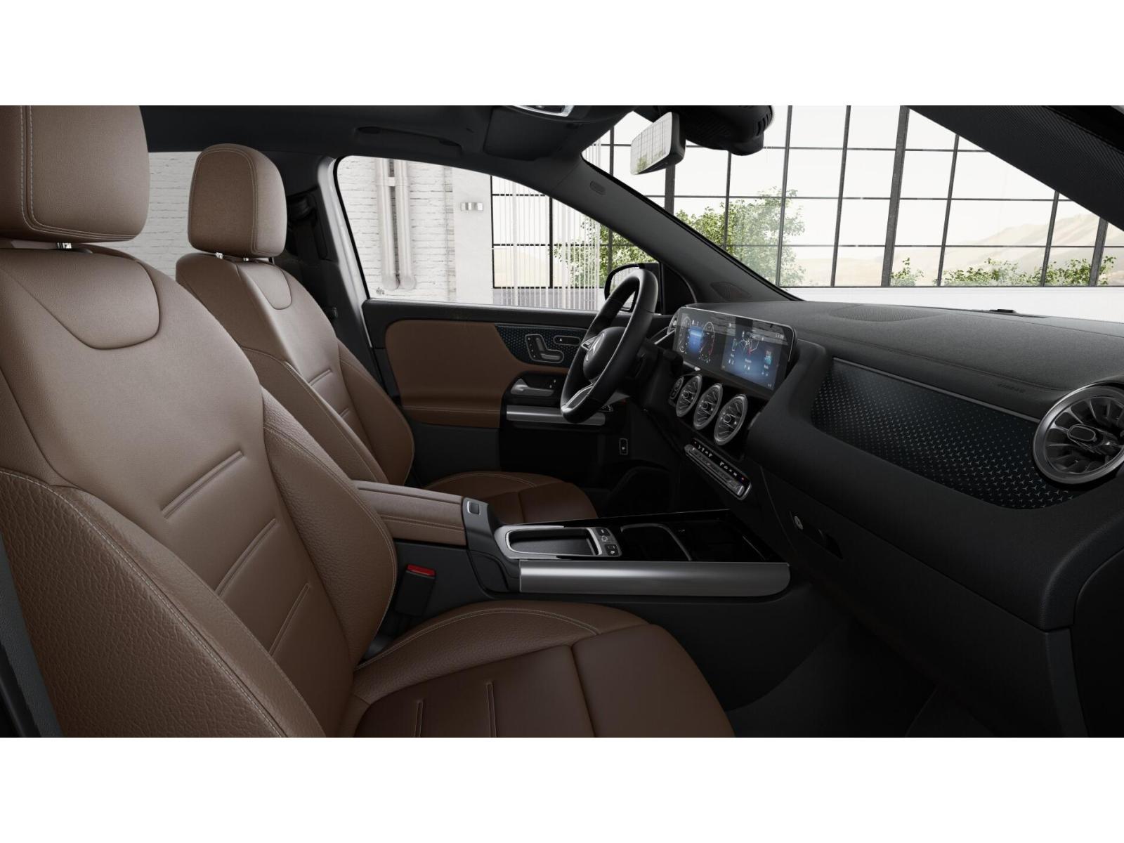 2026 Mercedes Benz GLA 250 4MATIC photo 4