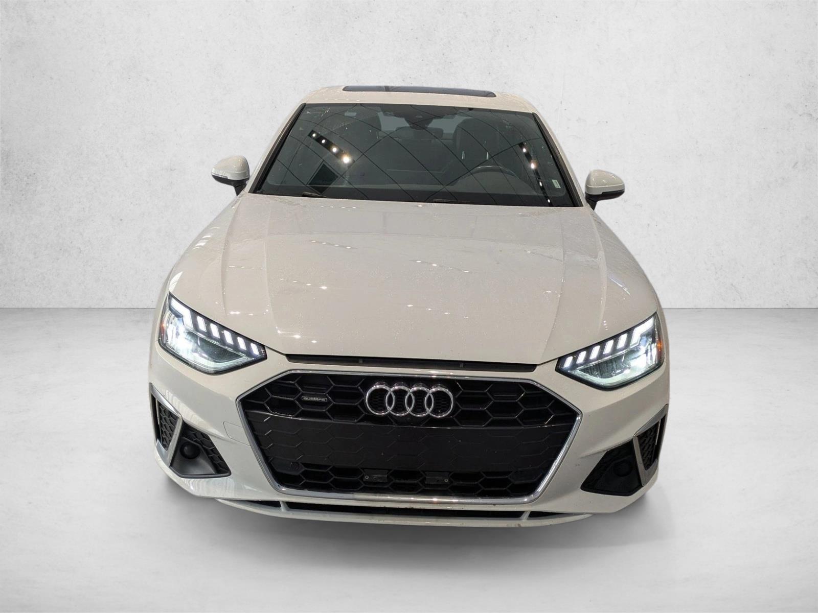2022 Audi A4 S line Quattro Premium Plus photo 2