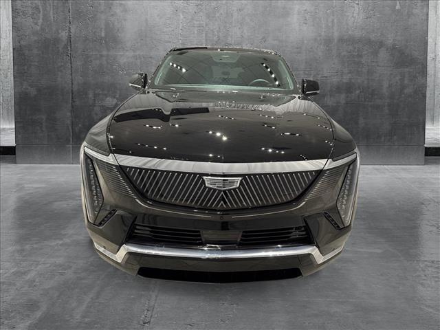 2025 Cadillac Escalade IQ Luxury photo 3