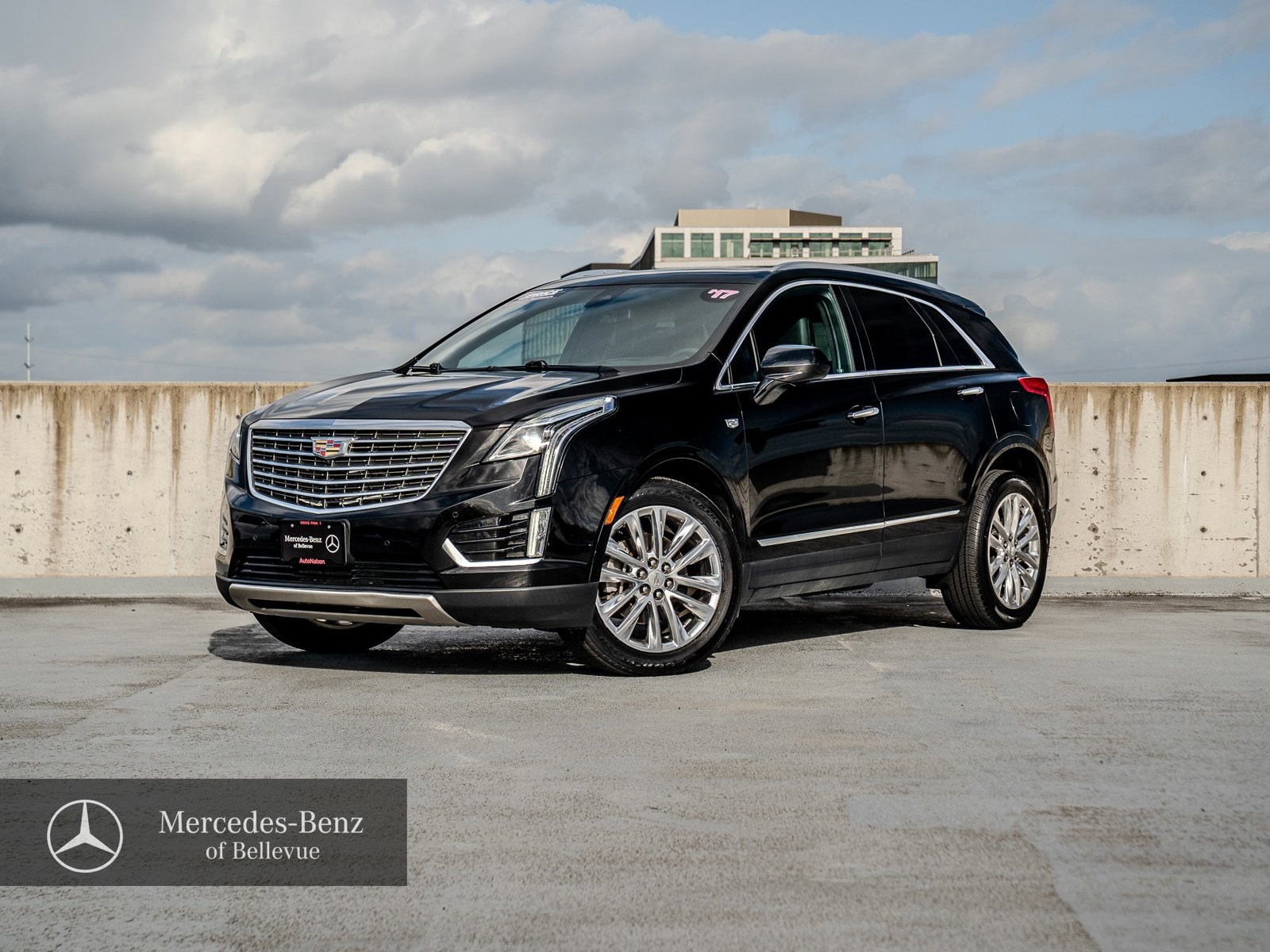 2017 Cadillac XT5 AWD Platinum's photo