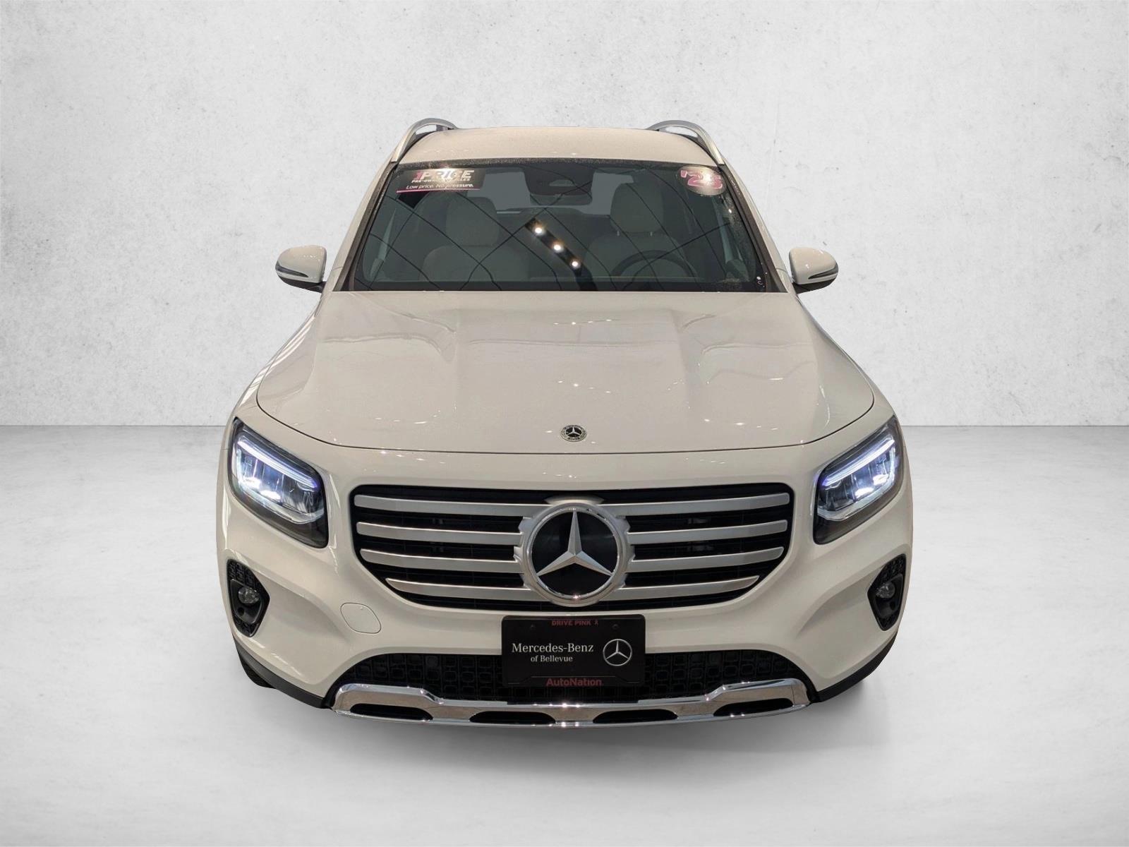 2025 Mercedes Benz GLB 250 4MATIC photo 2