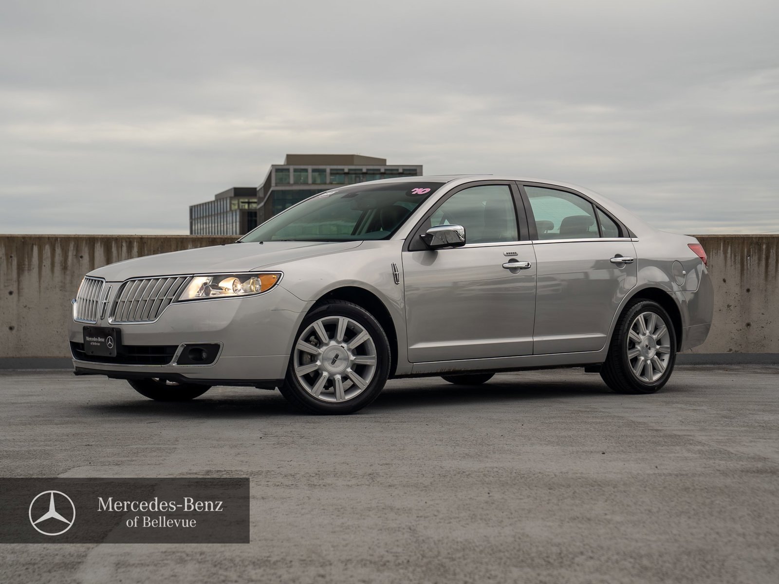 2010 Lincoln MKZ V6's photo