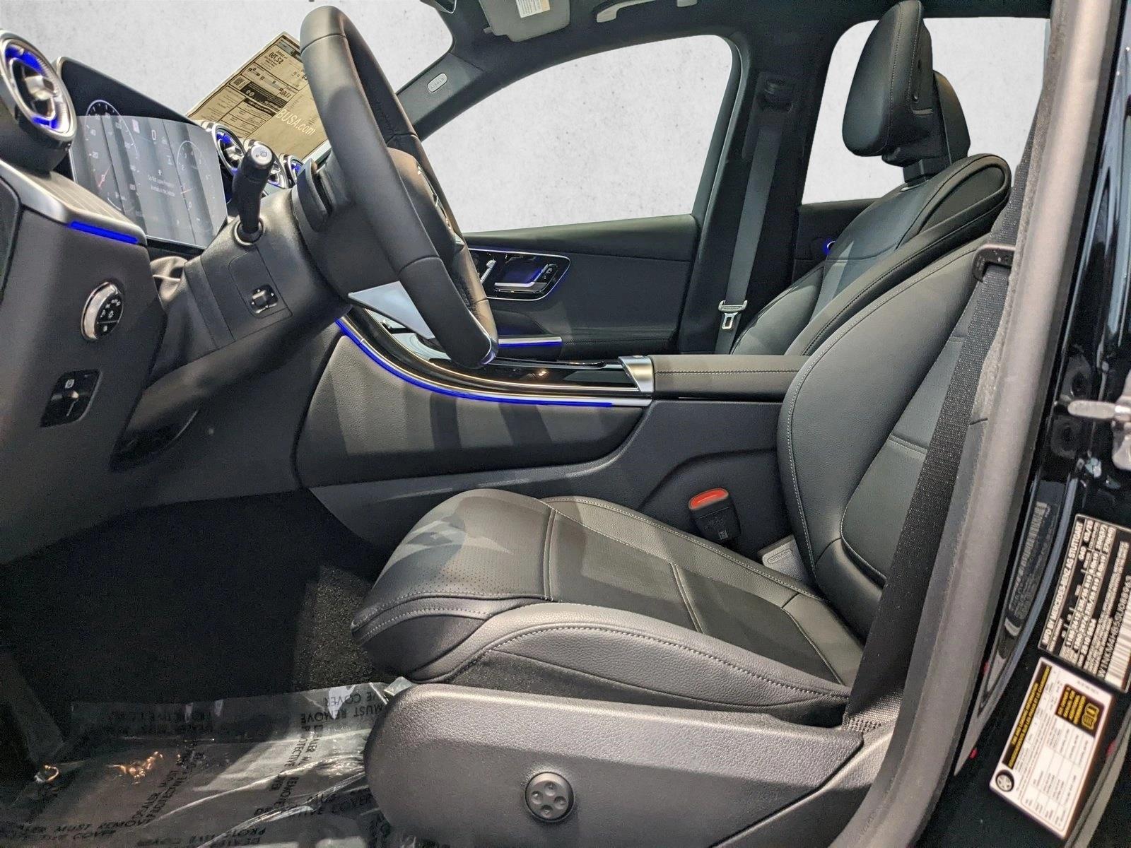 2025 Mercedes Benz GLC 300 4MATIC photo 4