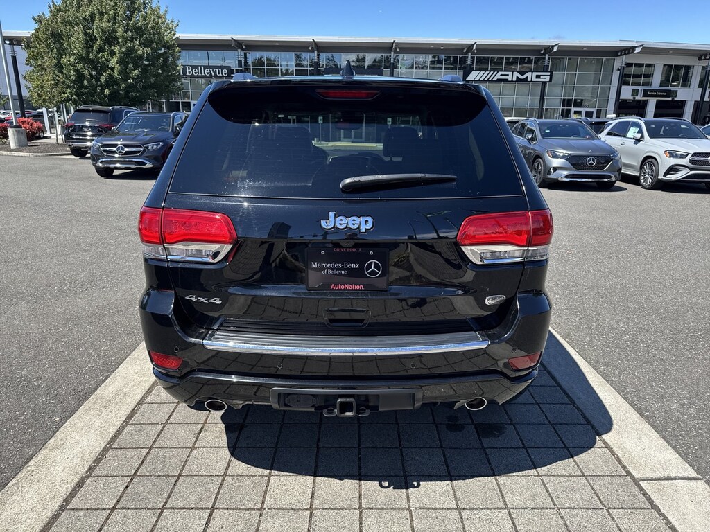 Used 2017 Jeep Grand Cherokee Overland 4x4 SUV