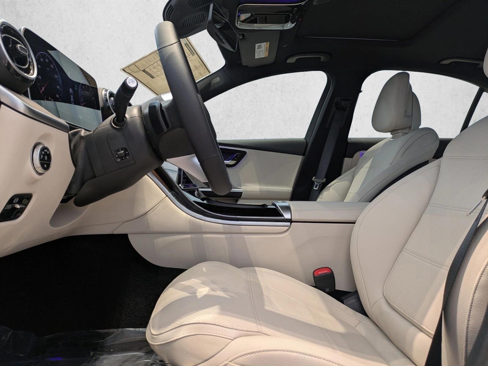 2025 Mercedes Benz C 300 4MATIC Sedan photo 4