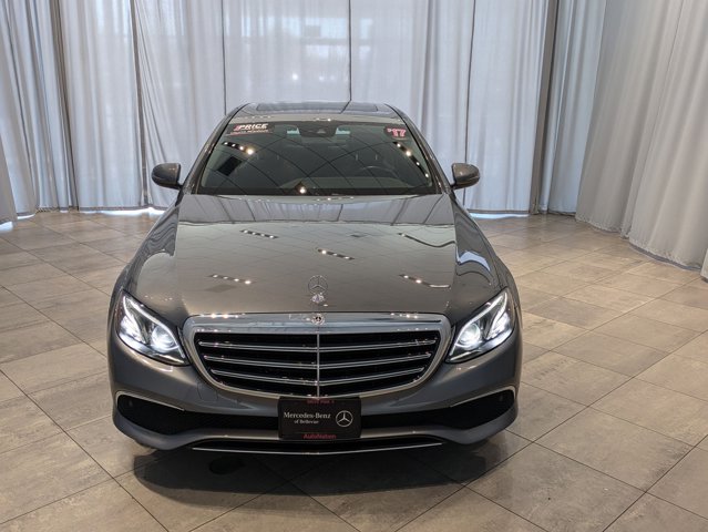 2017 Mercedes Benz E 400 4MATIC photo 2