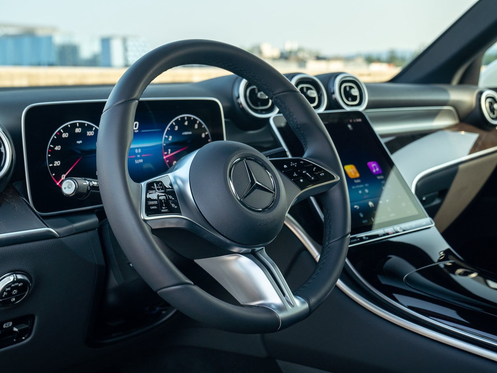 2026 Mercedes-Benz GLC Base - Photo 17