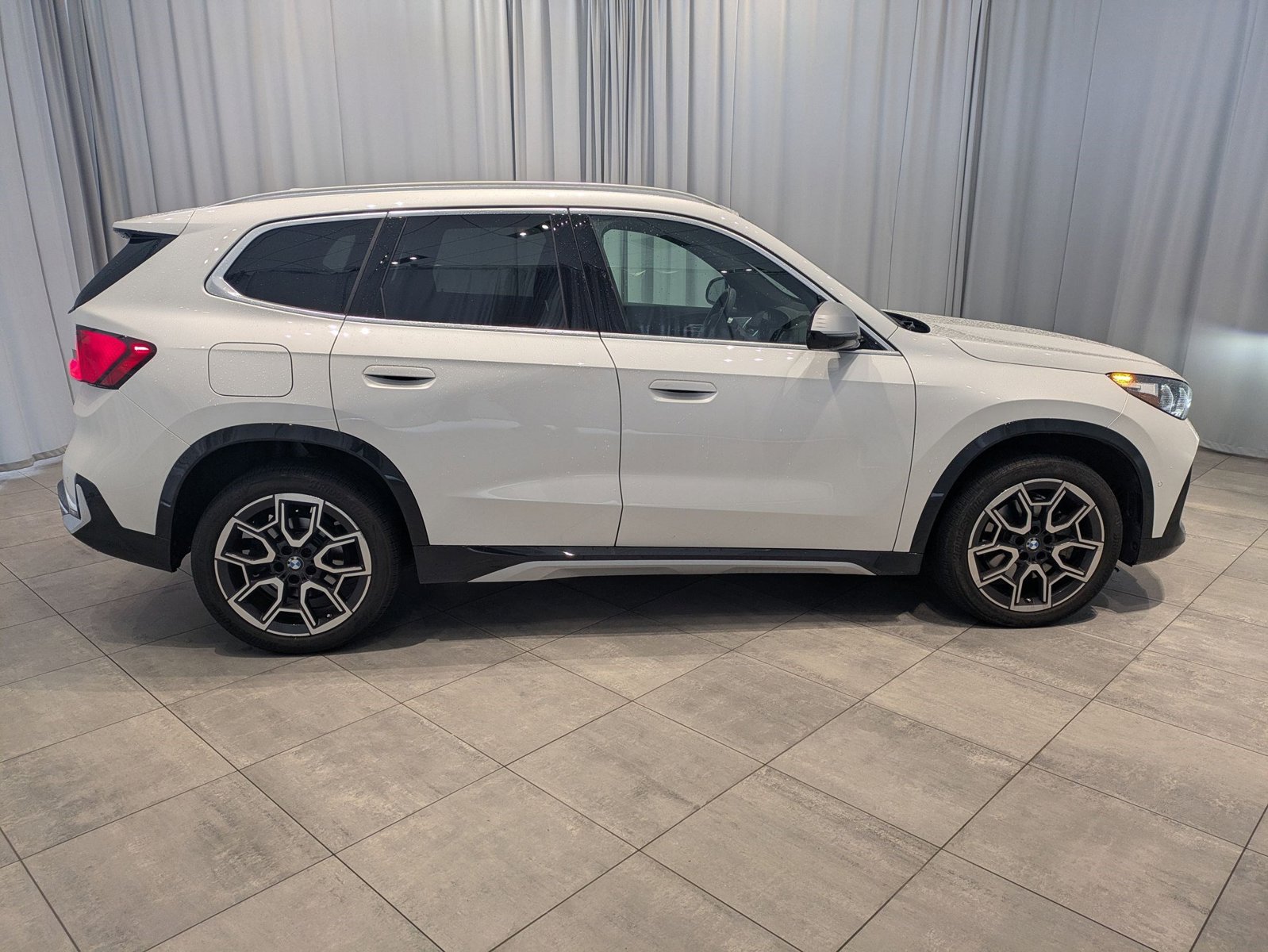 2023 Bmw X1 XDrive28i photo 4