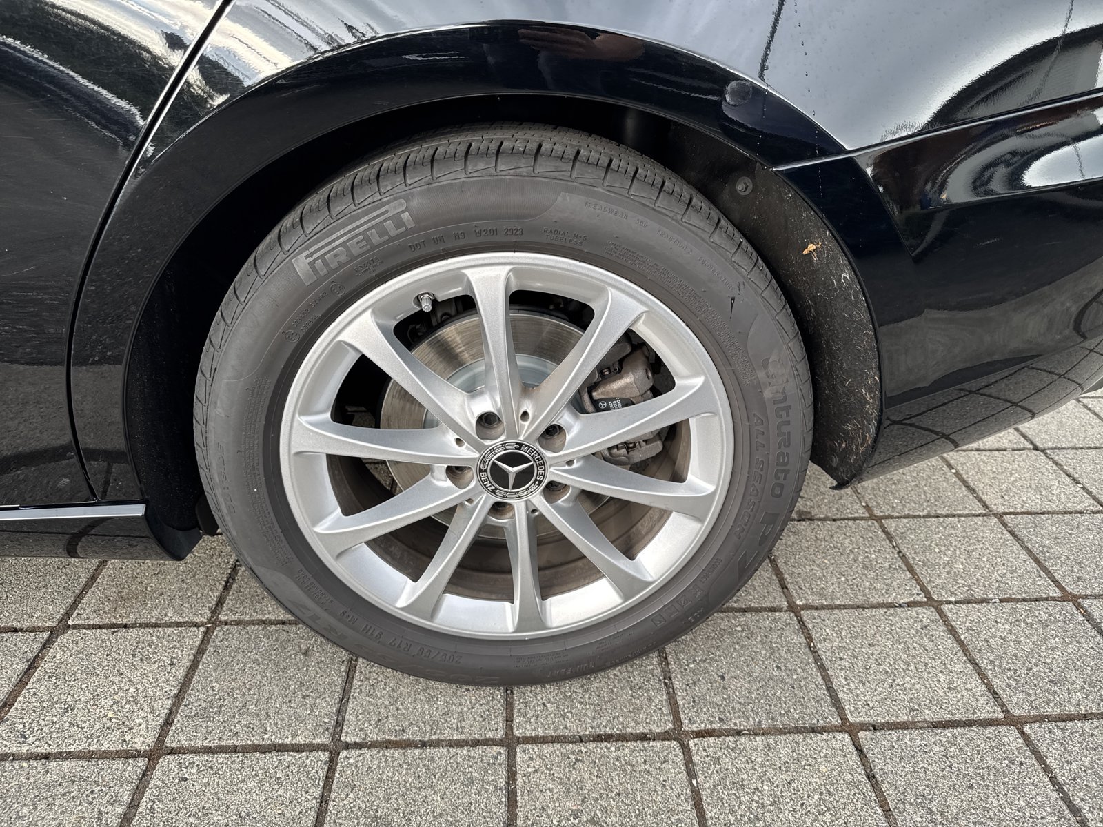 2019 Mercedes-Benz A-Class A220 - Photo 11