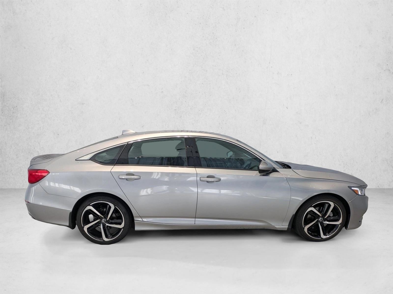 2018 Honda Accord Sport photo 4